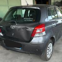 TOYOTA YARIS 2010 (SOLO RICAMBI)