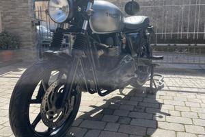 Triumph Bonneville - 2010