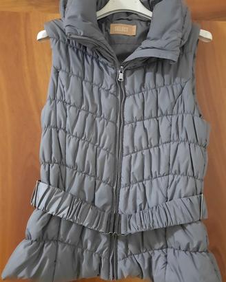 Gilet grigio con cintura e tasche laterali TG M