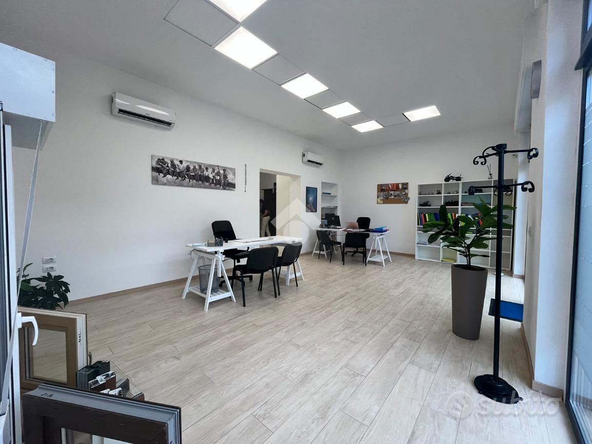 NEGOZIO A NOVA MILANESE - Altro