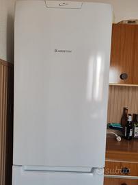 Frigorifero Ariston doppia porta perfetto 