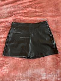 Gonna pantalone nera similpelle Stradivarius L