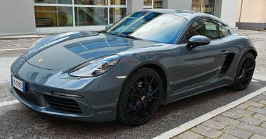 Porsche 718 Cayman 300 cv