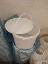 100 secchi 5 litri con coperchio e manico, nuovi