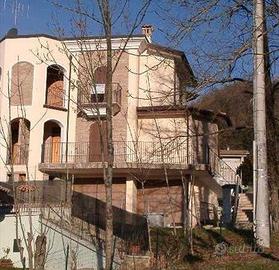 Appartamento di 194 m² con 3 locali e box auto a P