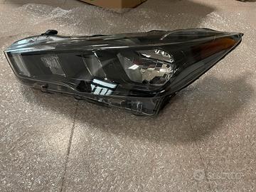 Fanale anteriore sx Nissan Micra K14 5FA80B