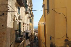 DELIZIOSO BILOCALE - LUMINOSO E CON OCCHIO RIVOLTO