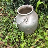 Bidone piccolo del latte….