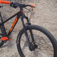 ktm myroon 