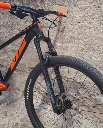 ktm myroon 