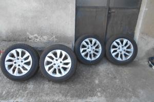 gomme 175/65R15 T84