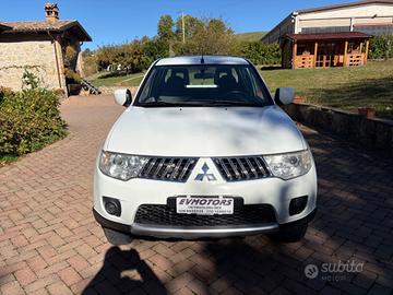 Mitsubishi L200 2.5 DI-D/136CV 4 POSTI