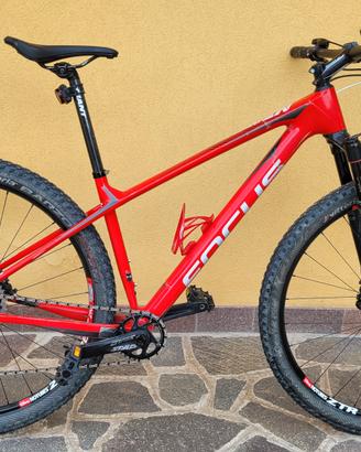 focus raven max in carbonio