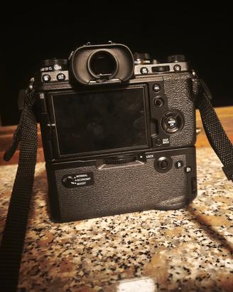 Fujifilm xt4 + 3 lenti + accessori
