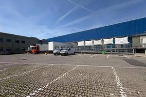 Immobile di 4527 m² a Milano