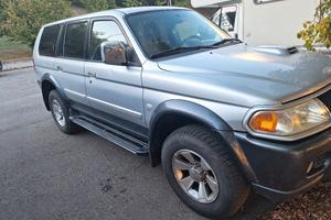 mitsubishi pajero sport 2006
