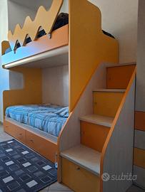 letto a castello più scaletta contenitore 