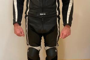 Tuta moto in pelle BKS 2 pezzi più stivali Forma