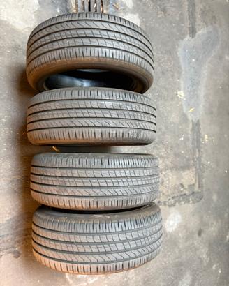 Pneumatici 215/50 R17
