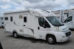 Laika X710 R con garage Ducato 3.0 160cv del 2010
