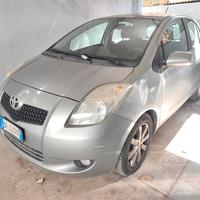 Toyota Yaris 1.4 D4D 5 porte sol