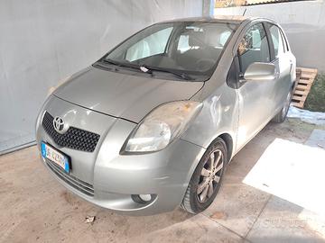 Toyota Yaris 1.4 D4D 5 porte sol