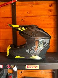 casco cross oneal