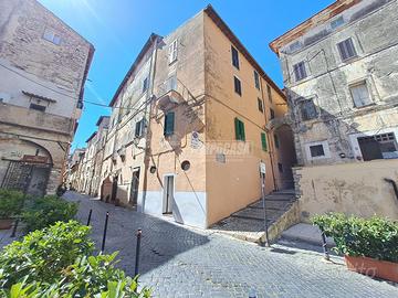 Appartamento al Centro Storico di Terracina.