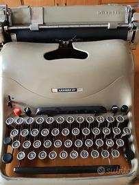 Macchina da scrivere