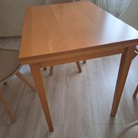 Tavolo rettangolare allungabile