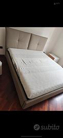 Letto matrimoniale contenitore+ materasso 
