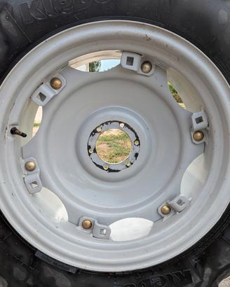 Ruote con gommatura ampia trattore Landini