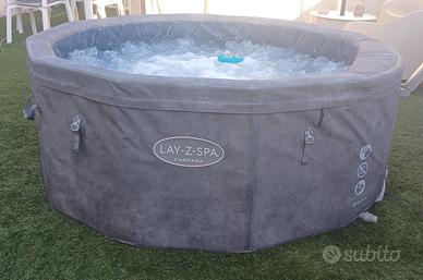 Idromassaggio semirigido Lay-Z-Spa Carrara AirJet 