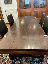 Tavolo in massello noce con 4 sedie in pelle