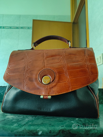 Borsa Eva