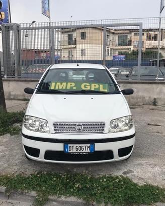 Fiat Punto Classic 1.2 benzina GPL 44 KW 60 CV 3 p