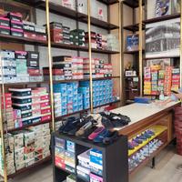 scaffali arredo negozio