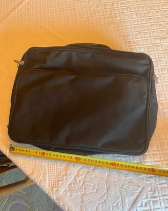 Valigetta a Tracolla Nomads in Nylon