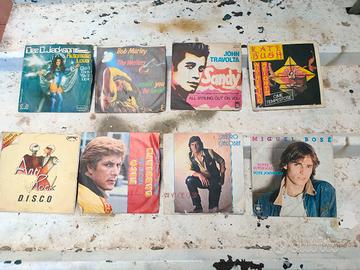 53 dischi 45 giri titoli in foto 