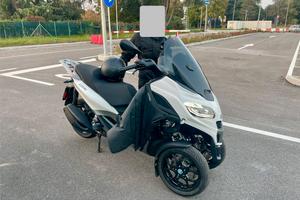 Piaggio Mp3 310 patente B