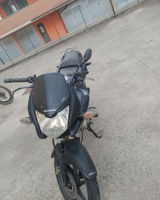 Moto Honda 125 CBF