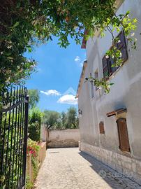 CASA SEMINDIPENDENTE A GALLICANO NEL LAZIO