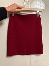 Gonna attillata corta bordeaux/rosso vino
