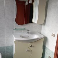 Lavandino + credenzino e specchio