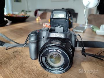 Panasonic LUMIX DC-FZ 82