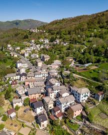 CASA SEMINDIPENDENTE A SANTO STEFANO D'AVETO