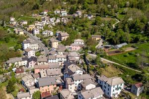 CASA SEMINDIPENDENTE A SANTO STEFANO D'AVETO