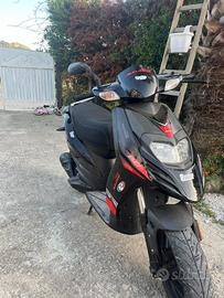 Aprilia SR 50 - 2018