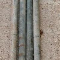 4 pali metallo + 3 mangiatoia a tramoggia