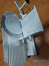 Affettatrice professionale SIRMAN